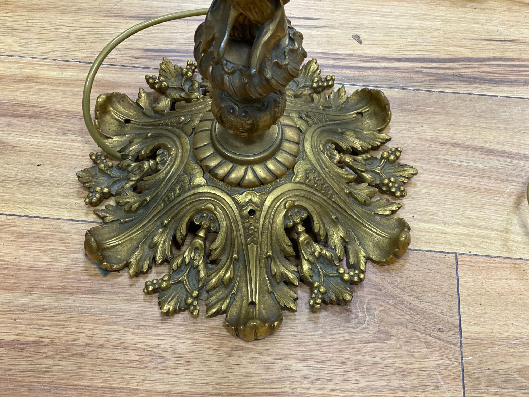 A gilt metal table lamp